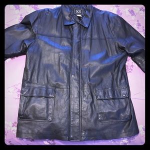 Men’s 100% leather coat  perfect condition 2XL